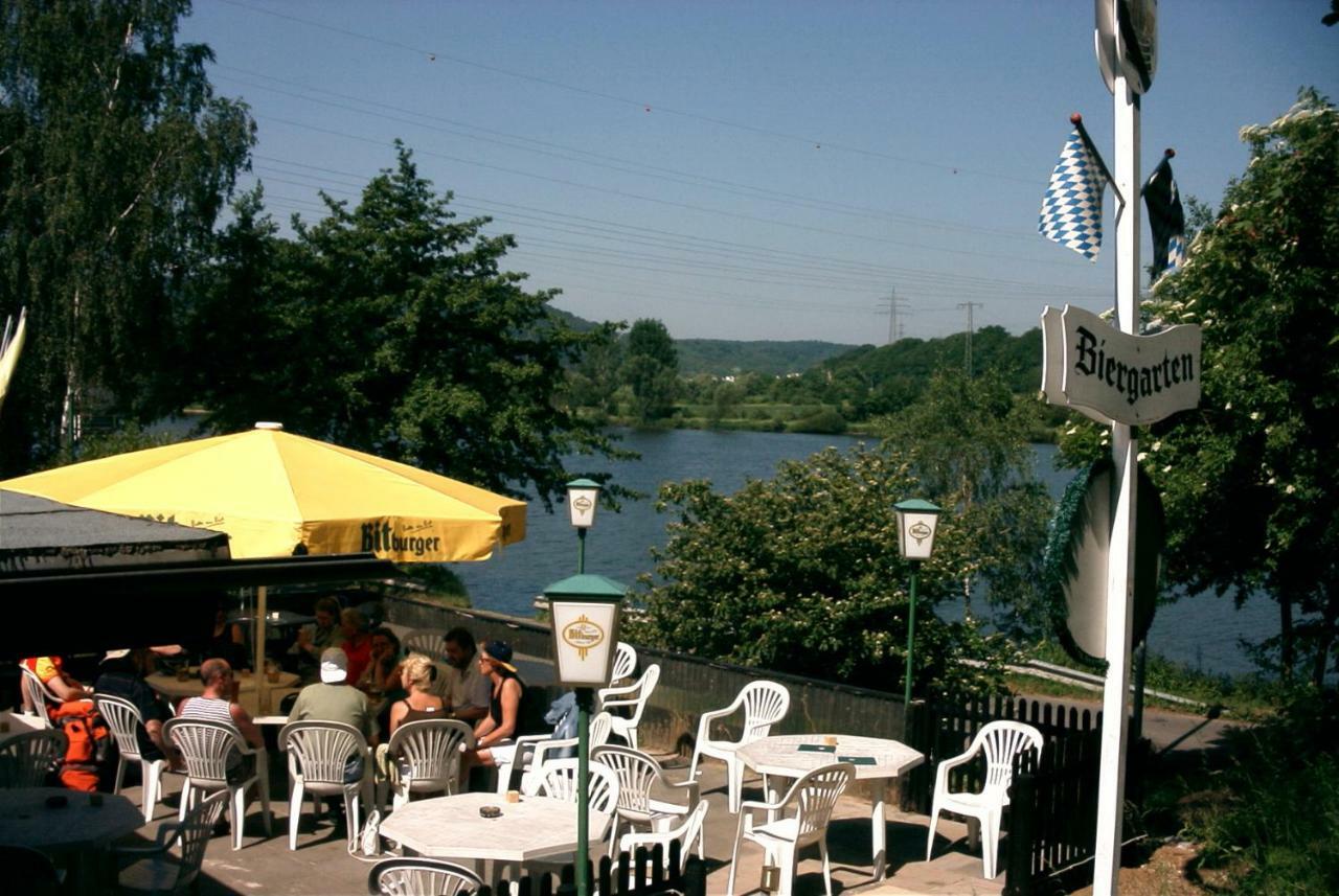 Gaestezimmer Auf Dem Campingplatz Konz Exterior photo